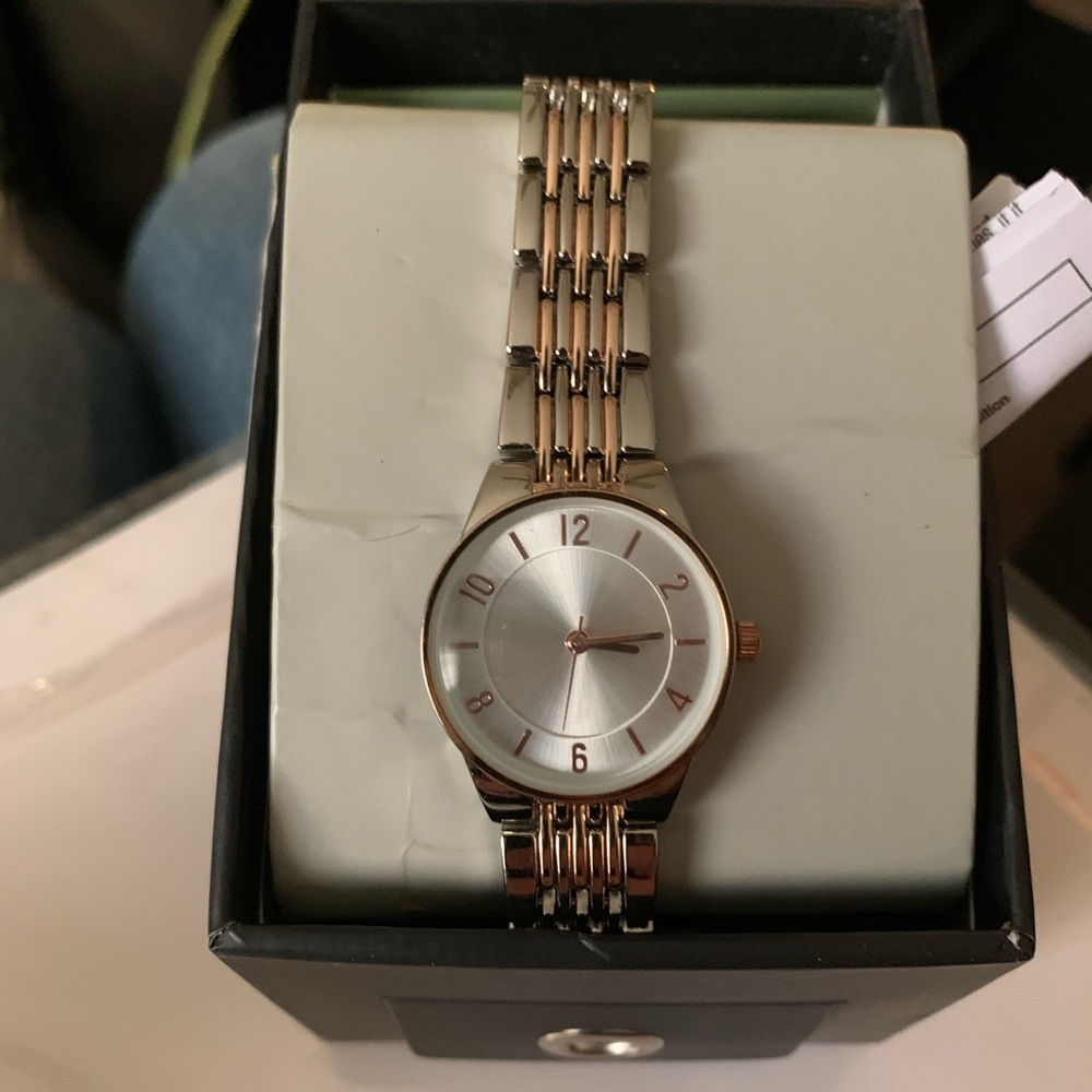 Two watches - Picture 7 of 7